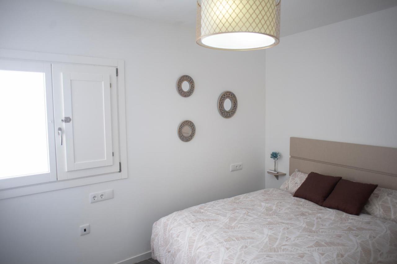 Apartamento El Tanguillo Little Apartments Cadiz Exterior photo